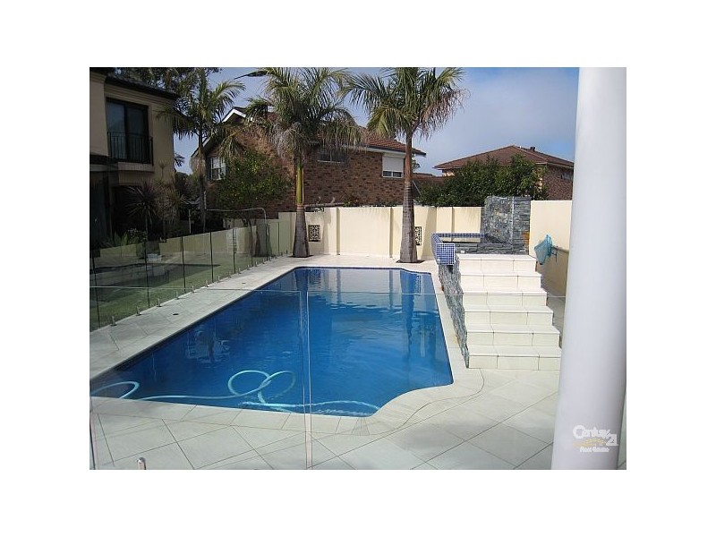 22 Phoenix Place, Illawong NSW 2234