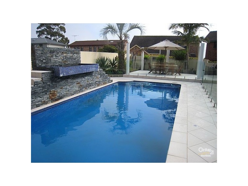 22 Phoenix Place, Illawong NSW 2234