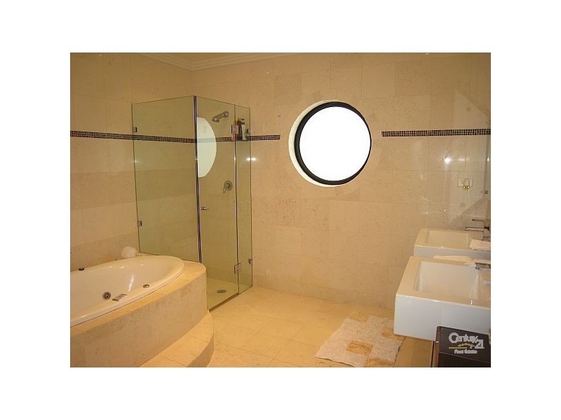 22 Phoenix Place, Illawong NSW 2234