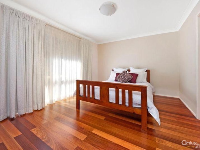 20 Portland Close, Illawong NSW 2234