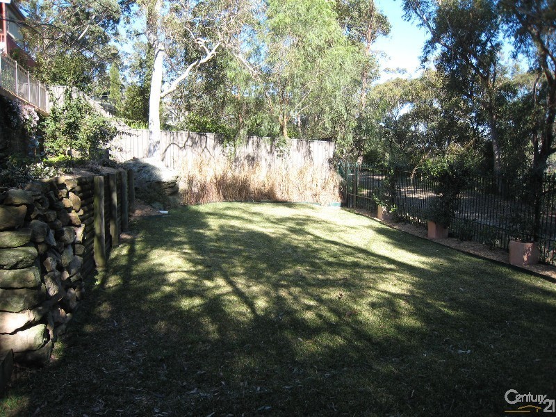 20 Portland Close, Illawong NSW 2234