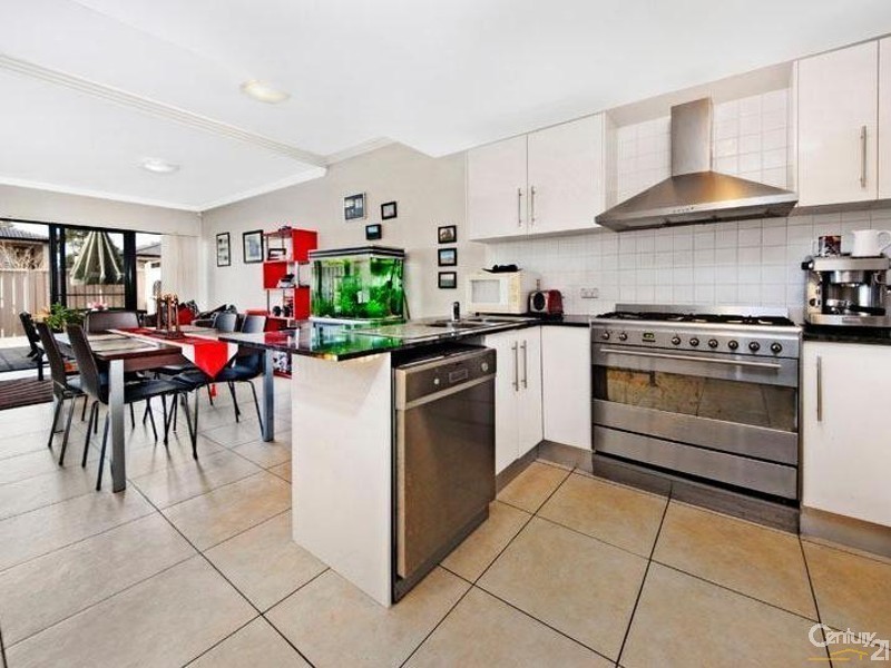 6/54 Osprey Dr, Illawong NSW 2234