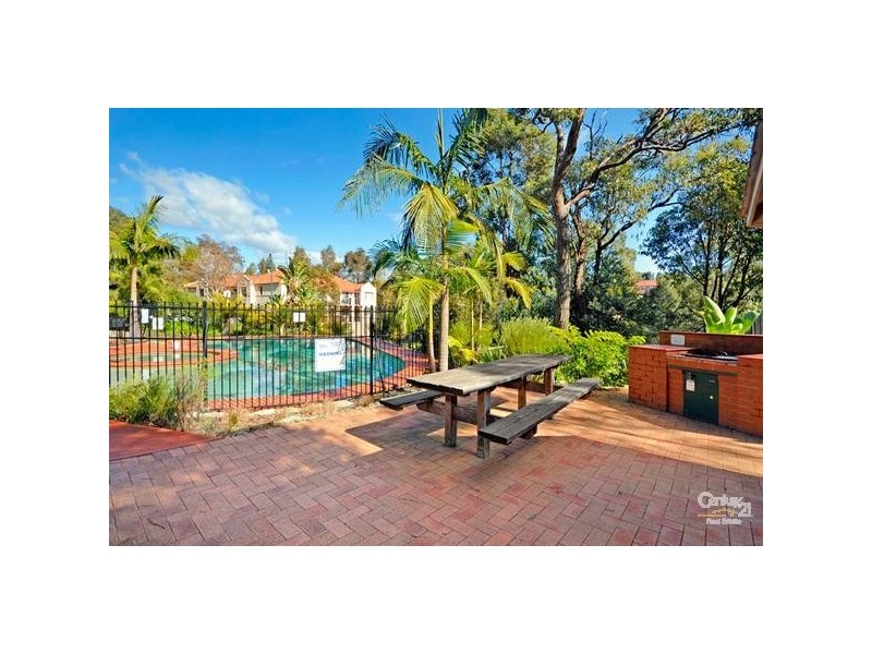18 Oakwood Way, Menai NSW 2234
