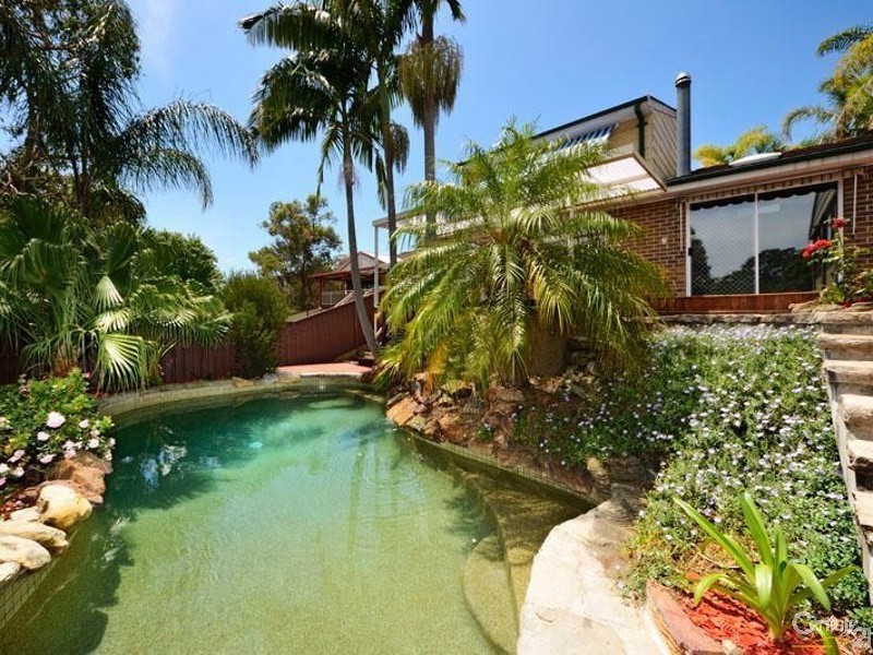 16 Brushwood Drive, Alfords Point NSW 2234