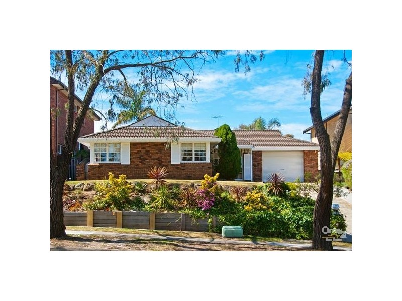 18 Hall Drive, Menai NSW 2234