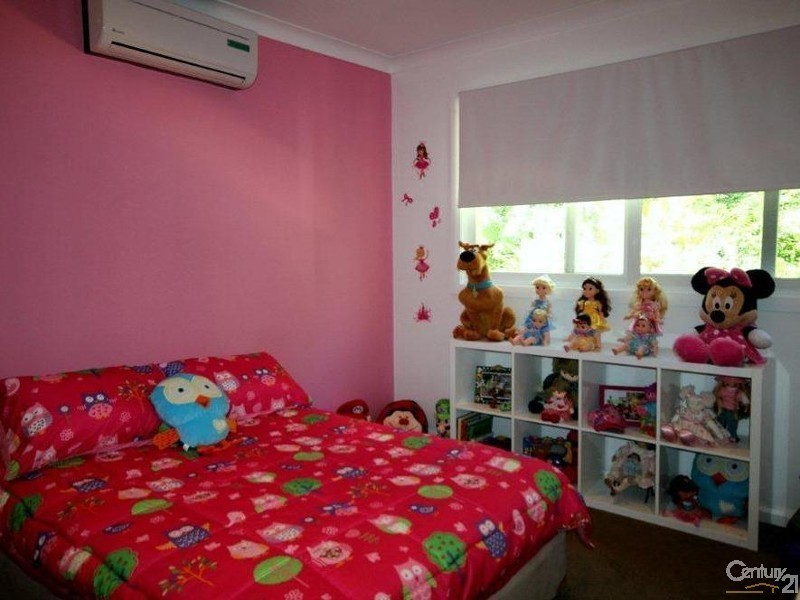 99 Bignell Street, Illawong NSW 2234