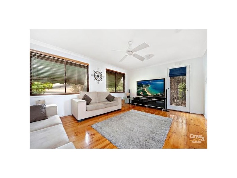 14 Blaxland Drive, Illawong NSW 2234