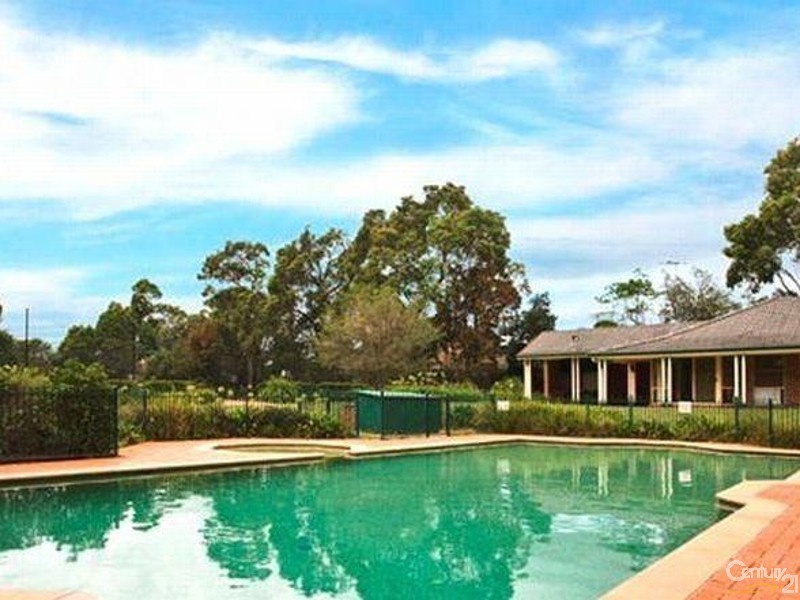 11 Barnsley Place, Menai NSW 2234