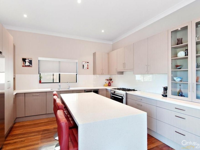 76 Brushwood Drive, Alfords Point NSW 2234