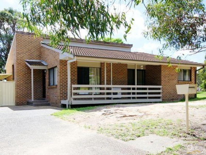 2 Court Place, Menai NSW 2234