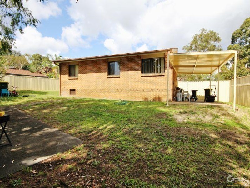 2 Court Place, Menai NSW 2234