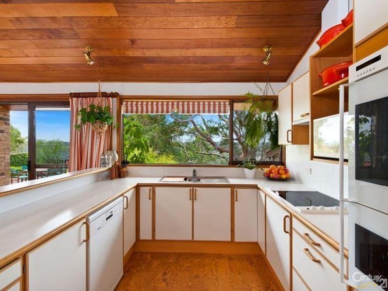 35 Sproule Rd, Illawong NSW 2234