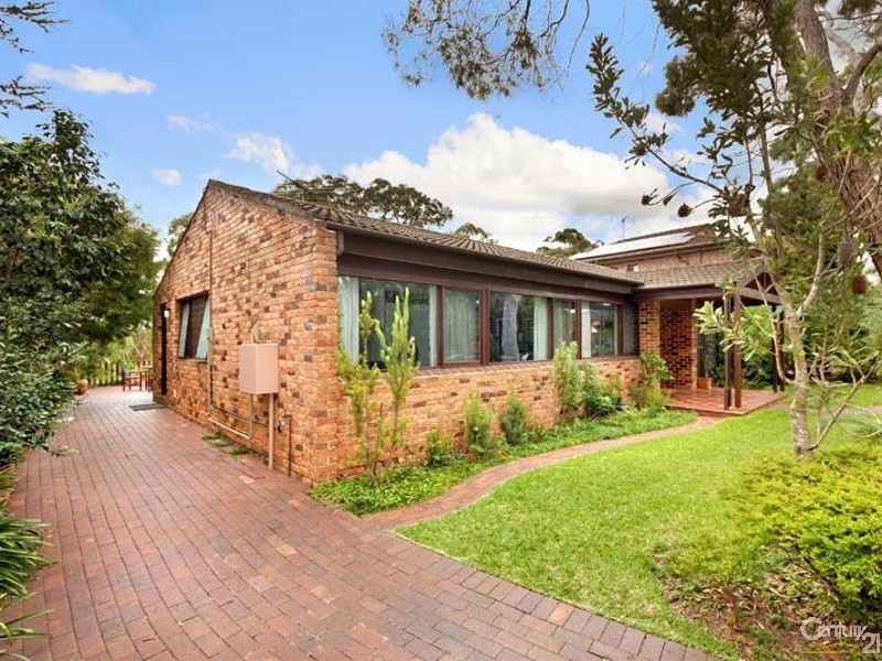 35 Sproule Rd, Illawong NSW 2234