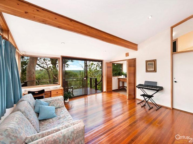 35 Sproule Rd, Illawong NSW 2234