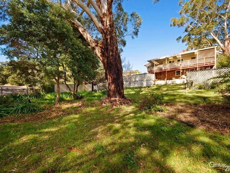 28 Allwood Crescent, Lugarno NSW 2210