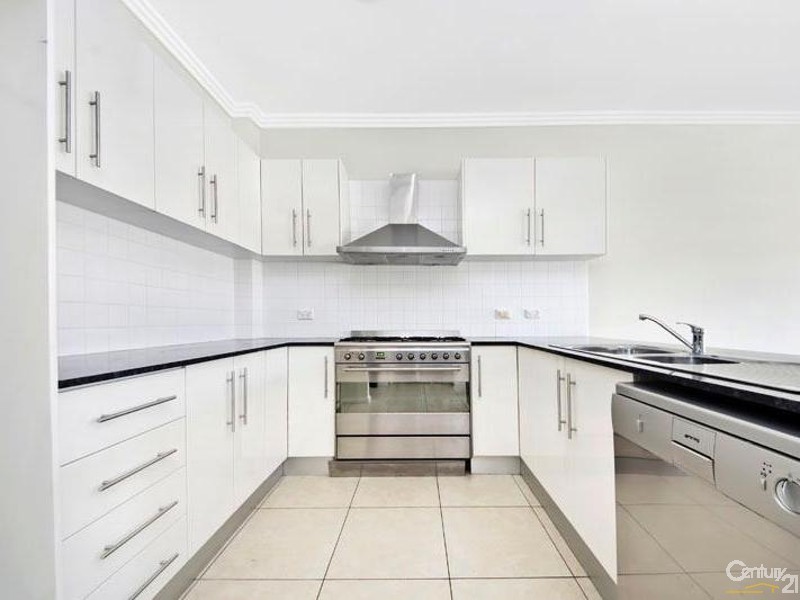 7/54 Osprey Dr, Illawong NSW 2234