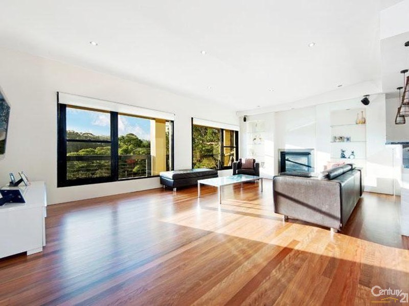 33 Burley Close, Illawong NSW 2234