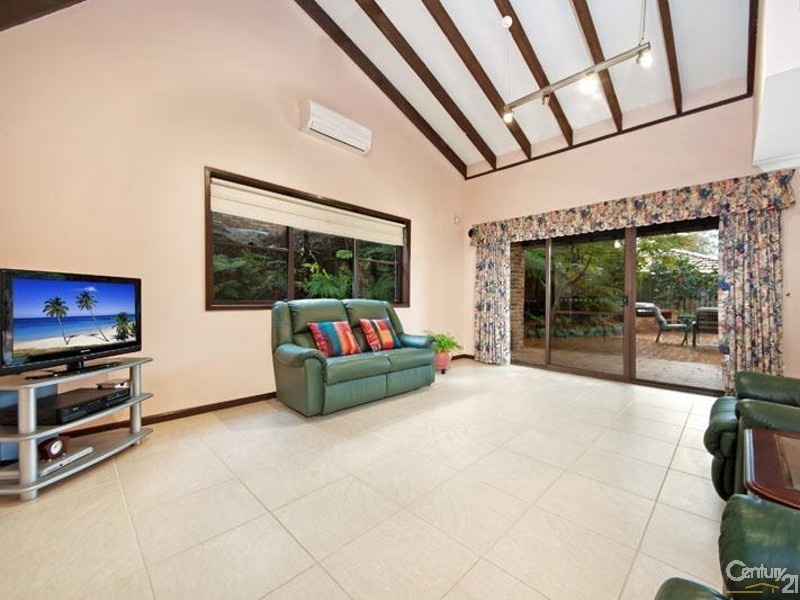 34 Sylvan Ridge Drive, Illawong NSW 2234