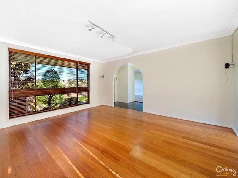 29 Moreton Road, Illawong NSW 2234