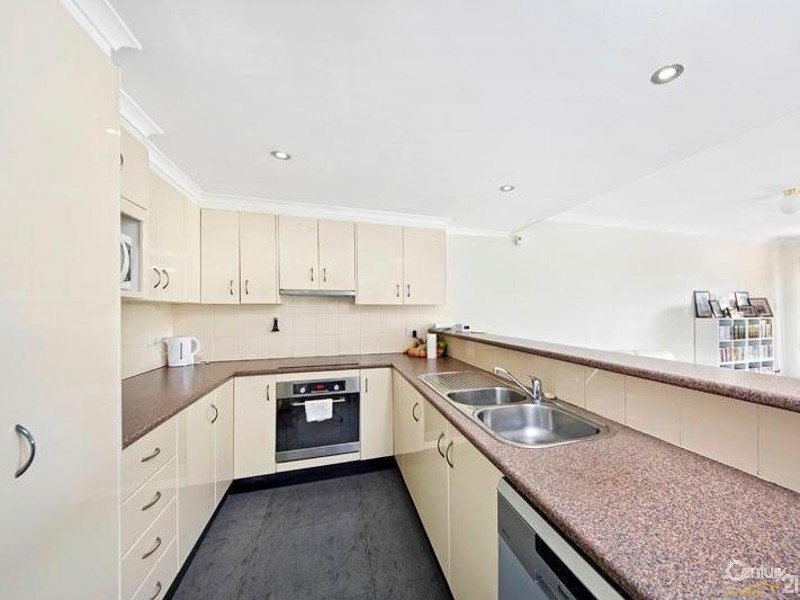 18/92-96 Allison Crescent, Menai NSW 2234