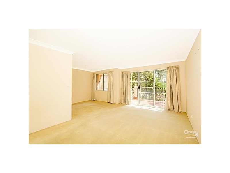 8/18 Daintree Way, Menai NSW 2234