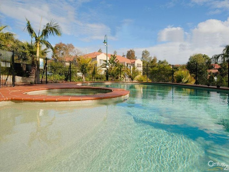 1/1 Bluegum Way, Menai NSW 2234