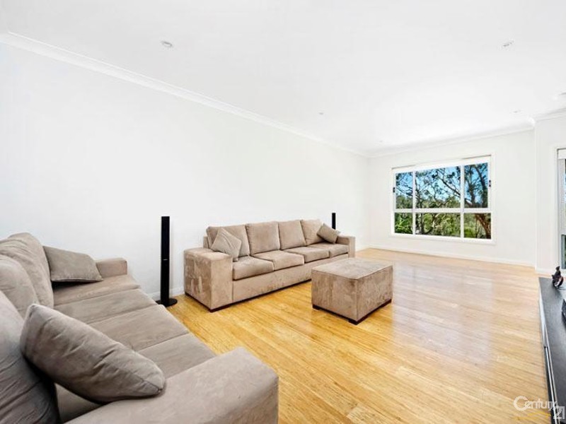 16 Kippax Place, Menai NSW 2234