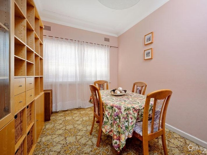 11 Lesley Avenue, Revesby NSW 2212