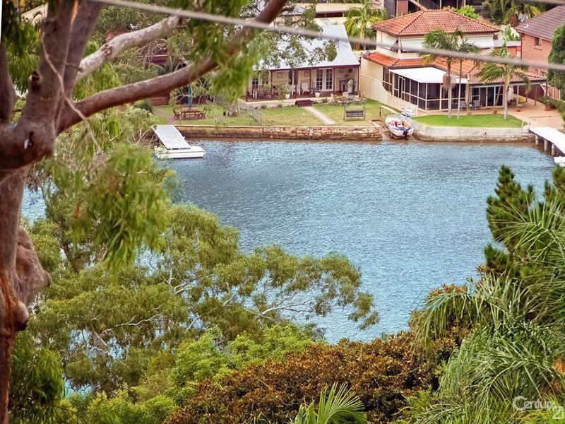 81 Prices Circuit, Woronora NSW 2232