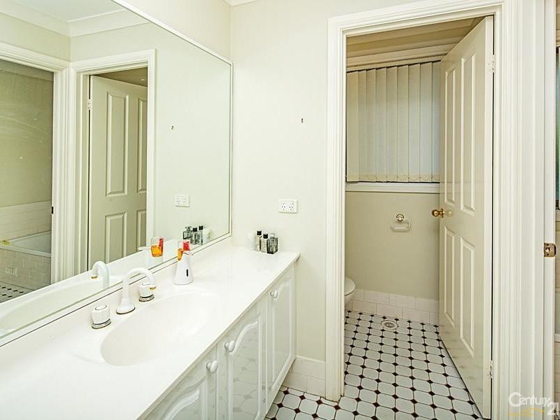 2A Davis Place, Menai NSW 2234