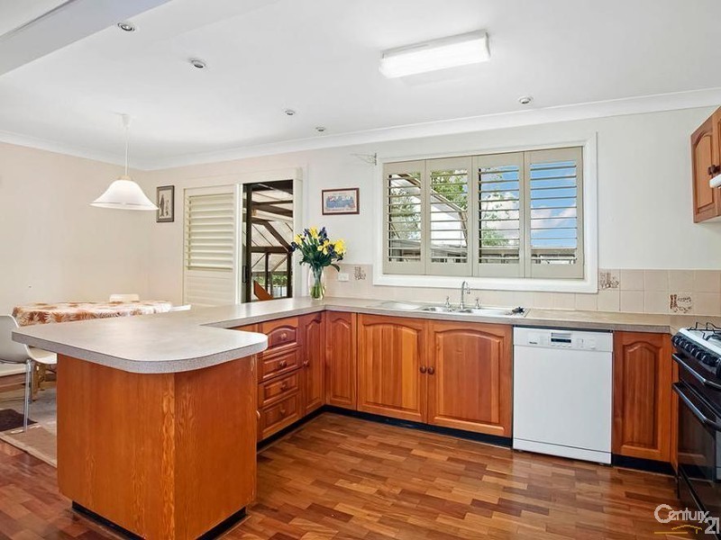 6 Kilby Place, Illawong NSW 2234