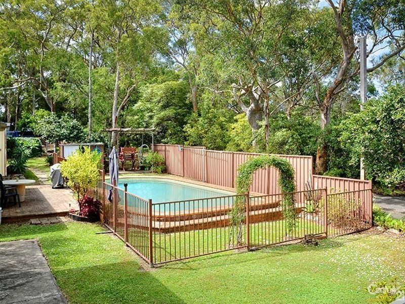 92 Bignell Street, Illawong NSW 2234