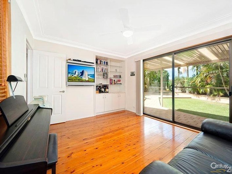 4 Lola Place, Miranda NSW 2228