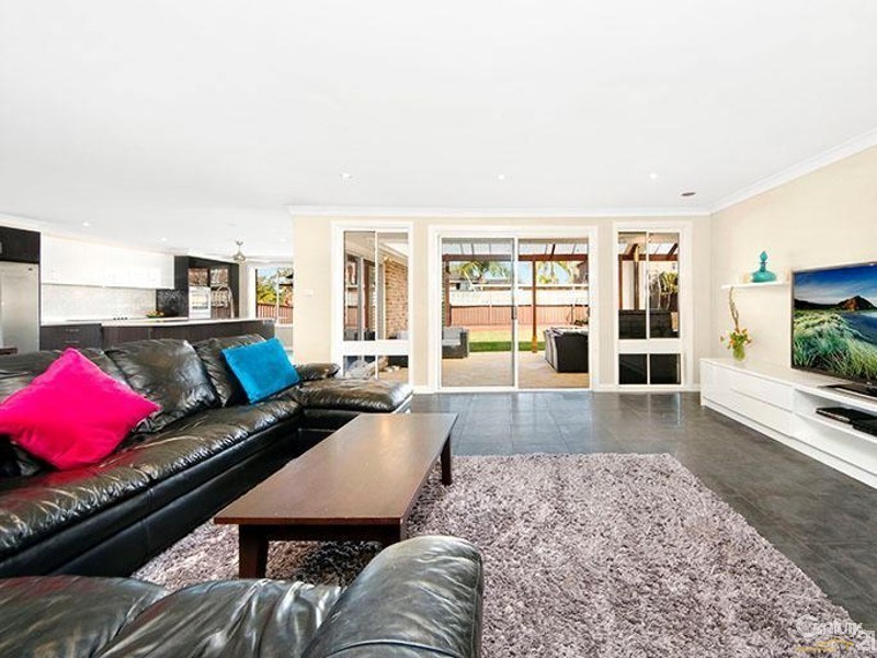 8 Garling Place, Barden Ridge NSW 2234