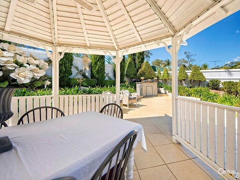 40 Hall Drive, Menai NSW 2234