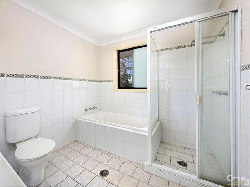 1/1-3 Bataan Close, Illawong NSW 2234