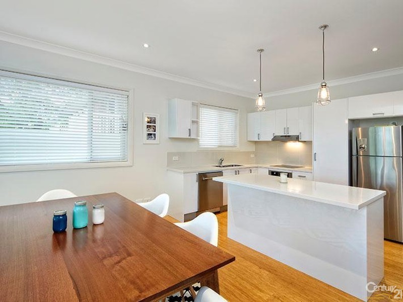 16 Kippax Pl, Menai NSW 2234