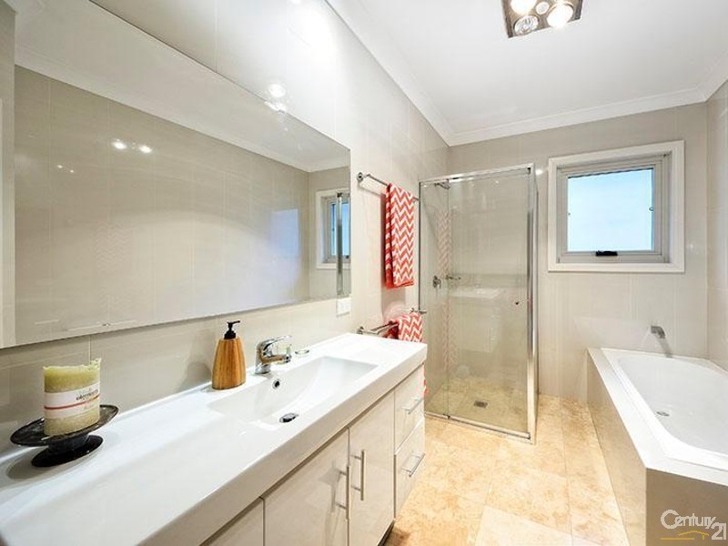 16 Kippax Pl, Menai NSW 2234