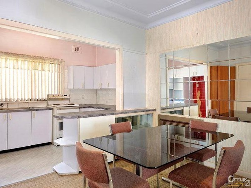 25 Anderson Ave, Panania NSW 2213