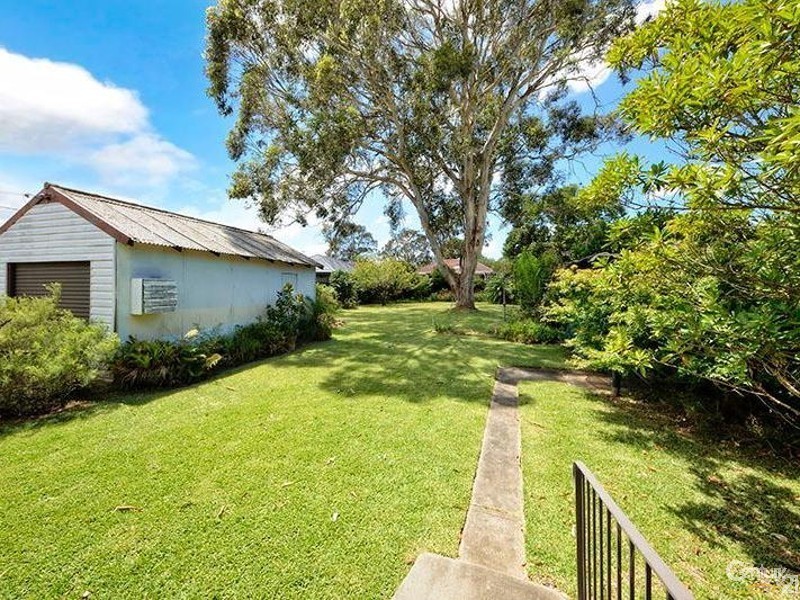 25 Anderson Ave, Panania NSW 2213