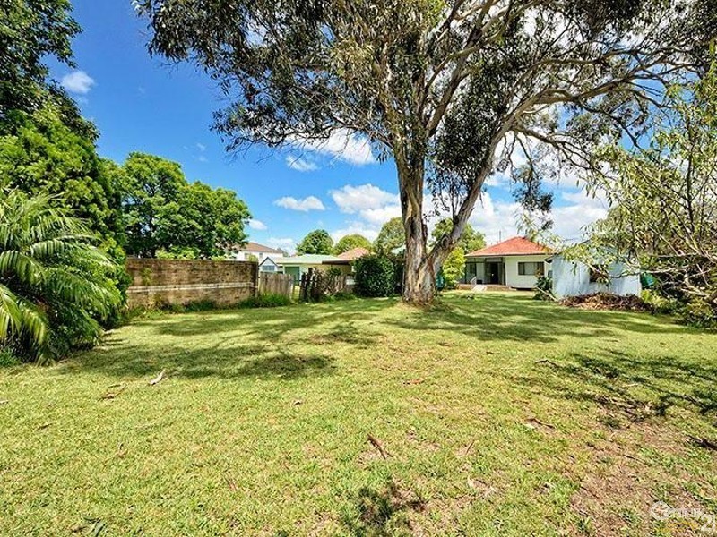 25 Anderson Ave, Panania NSW 2213