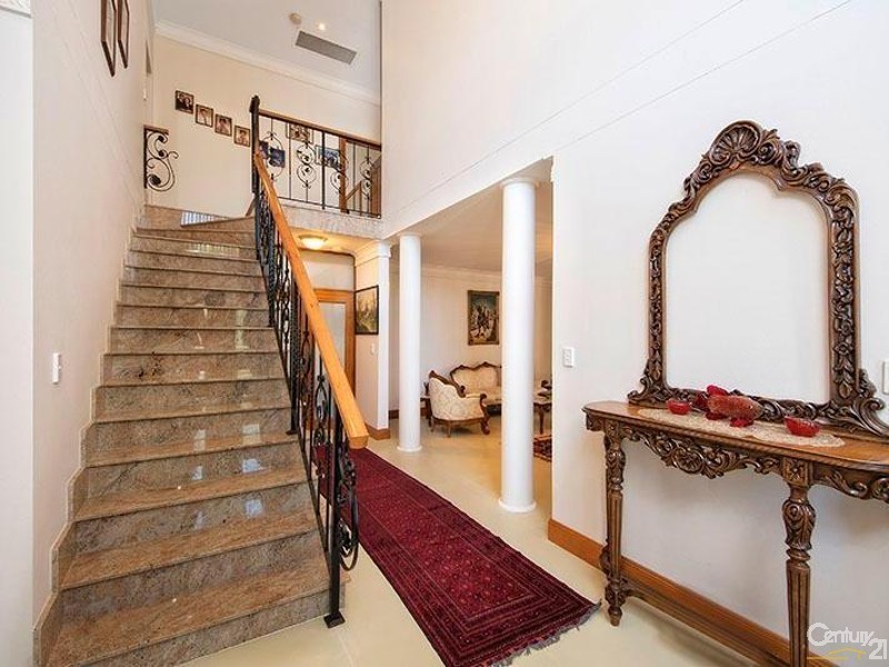 33 Dilkara Circ., Menai NSW 2234