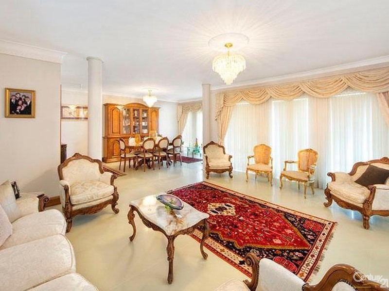 33 Dilkara Circ., Menai NSW 2234