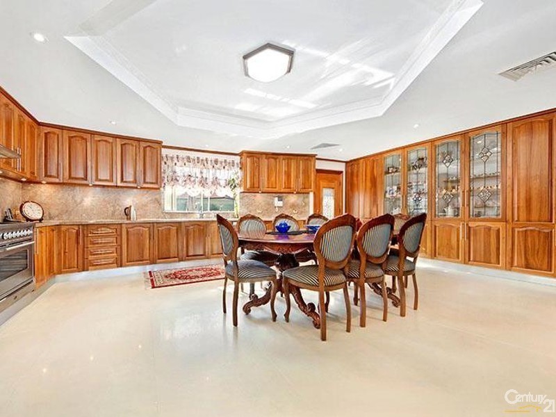 33 Dilkara Circ., Menai NSW 2234