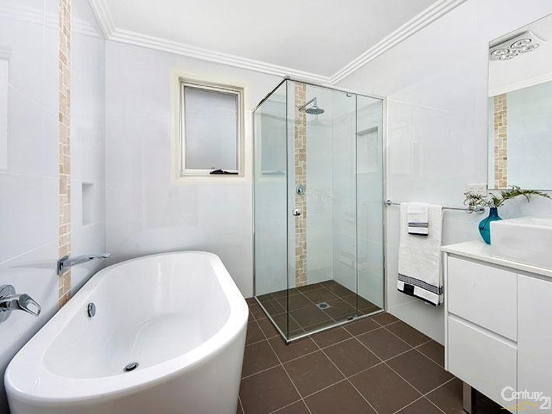 4a Quist Place, Menai NSW 2234