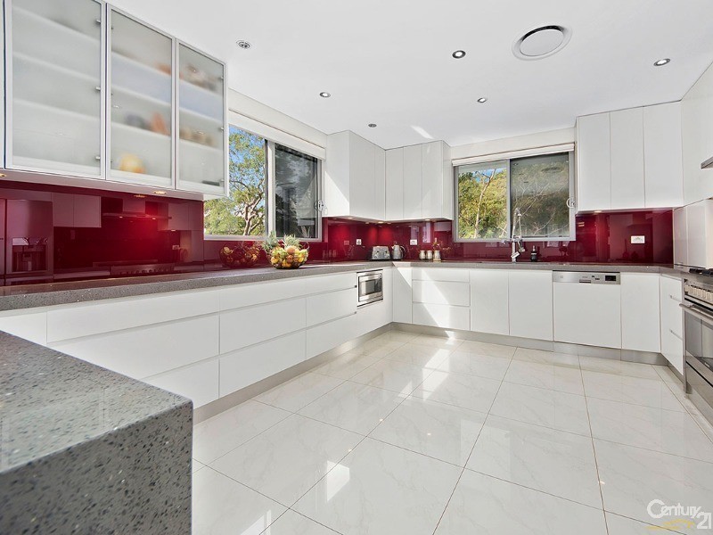 31 Old Ferry Road, Illawong NSW 2234