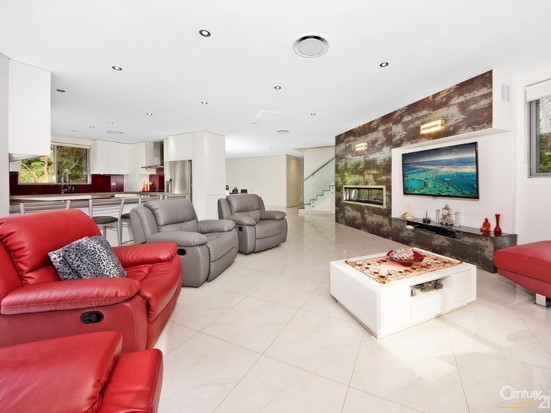 31 Old Ferry Road, Illawong NSW 2234