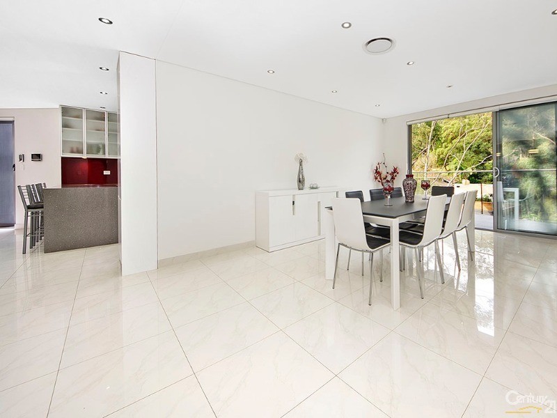 31 Old Ferry Road, Illawong NSW 2234