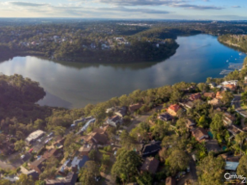 6 Flint Place, Illawong NSW 2234