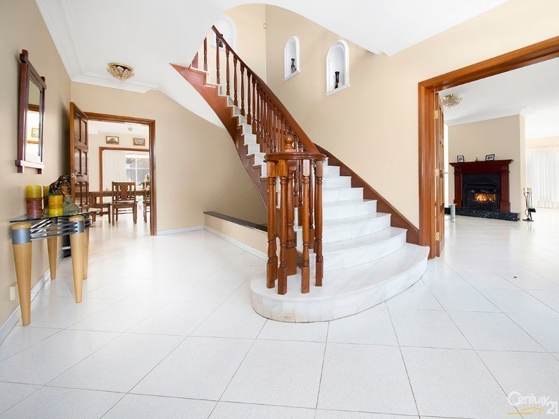 17 Royal Oak Drive, Alfords Point NSW 2234